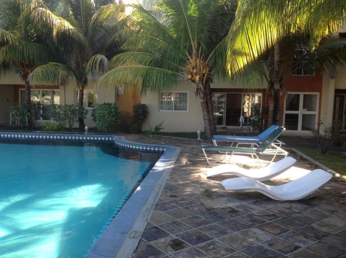 Lovely In En Flac, Close To The And Amenities. Apartment Flic en Flac