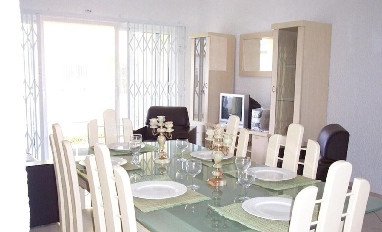 Apartment Lovely In En Flac, Close To The And Amenities. *