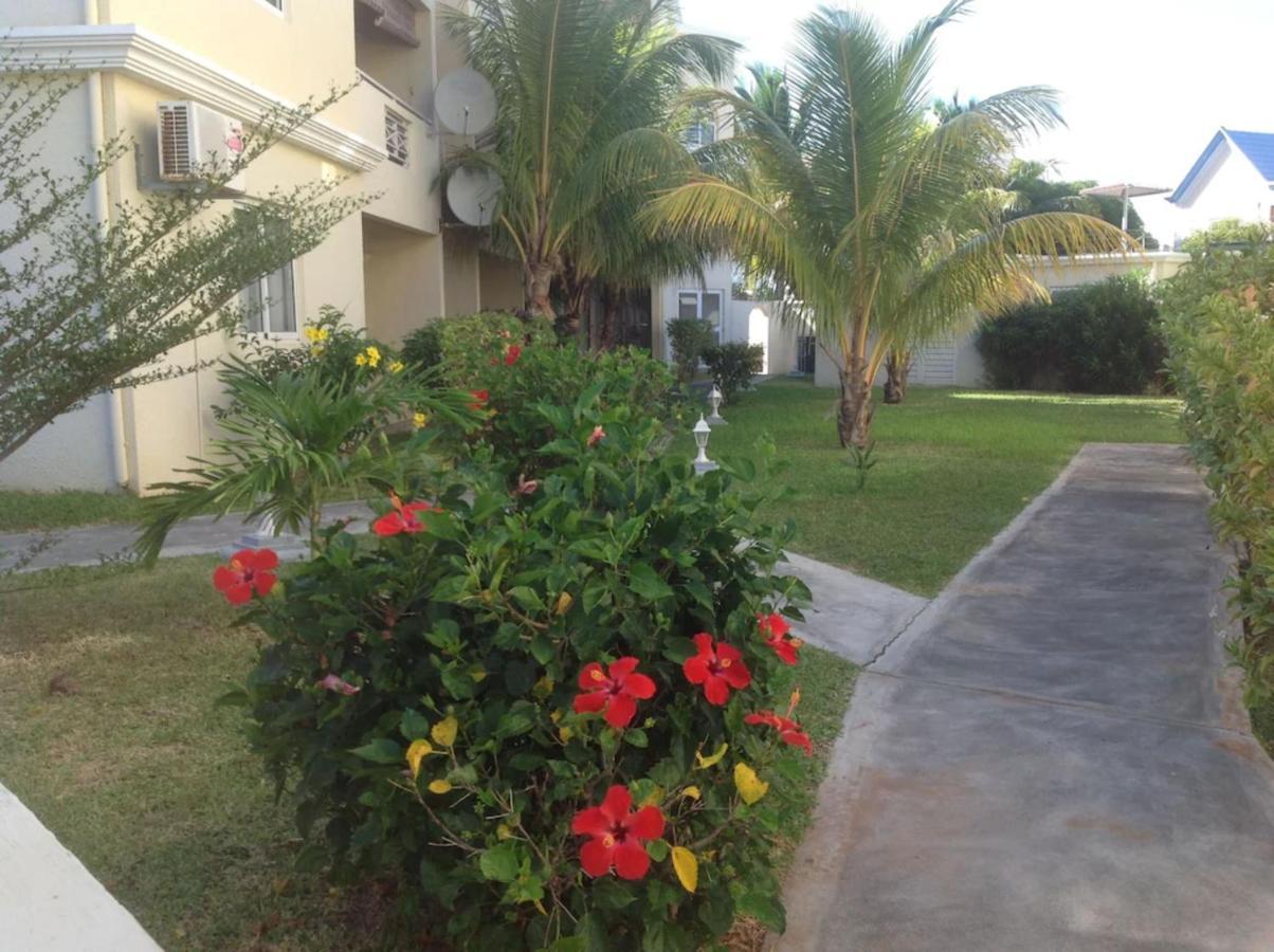 Apartment Lovely In En Flac, Close To The And Amenities. *