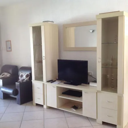 Lovely Apartment In Flic En Flac, Close To The Beach And All Amenities. Exterior photo
