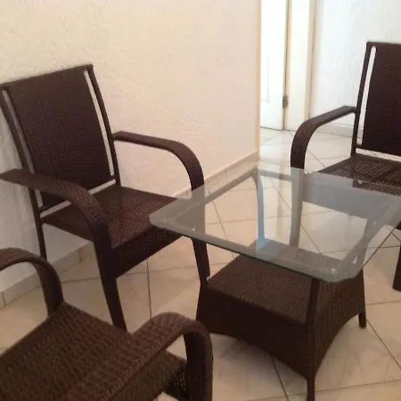 Lovely Apartment In Flic En Flac, Close To The Beach And All Amenities. Exterior photo